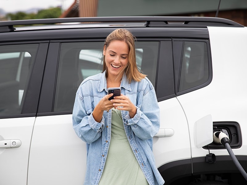 Volkswagen обошел Tesla в Европе по продажам электромобилей