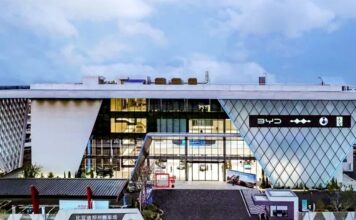 BYD открыл в Китае Диснейленд для автолюбителей