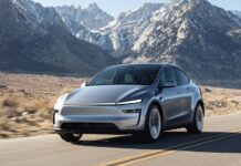 Голосовой ассистент в Tesla Model Y теперь работает на ИИ от DeepSeek и ByteDance