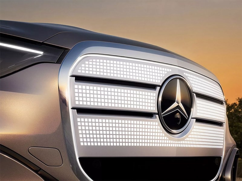 Mercedes опубликовал первое изображение электрического GLC