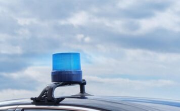 Путин утвердил ужесточение наказания за непропуск машин со спецсигналами