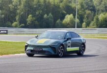 Состоялся российский дебют EXEED EXLANTIX ES на Moscow Raceway