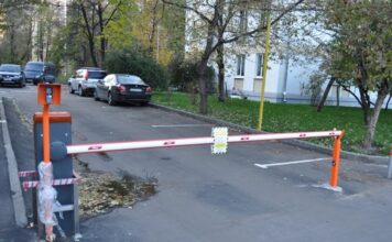 В Москве начнут бесплатно устанавливать дворовые шлагбаумы