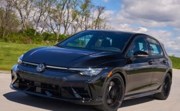 Volkswagen готовит Golf R с мотором от Audi RS3