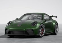 Британская пара отметила 70 лет брака покупкой нового Porsche 911 GT3