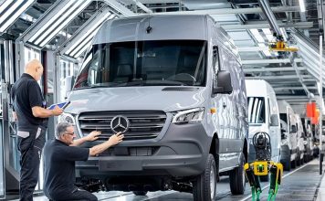 Mercedes-Benz наняла робособаку Boston Dynamics для контроля производства в Дюссельдорфе