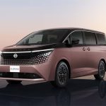 Nissan Elgrand спустя 15 лет получил обновление