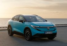 Nissan намекнул на возможный выход полноприводного Leaf