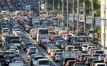 В Госдуме предложили отменять штрафы за вынужденную остановку в пробке