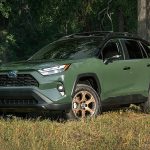 Toyota отзывает более миллиона автомобилей из-за неисправности камеры заднего вида