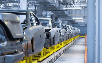 Мантуров назвал сроки полного перезапуска всех заводов ушедших иностранных марок