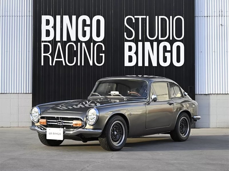 На японском аукционе скоро появится один из самых необычных спортивных автомобилей Honda