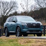 Nissan Pathfinder обновился и подорожал