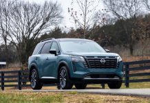 Nissan Pathfinder обновился и подорожал