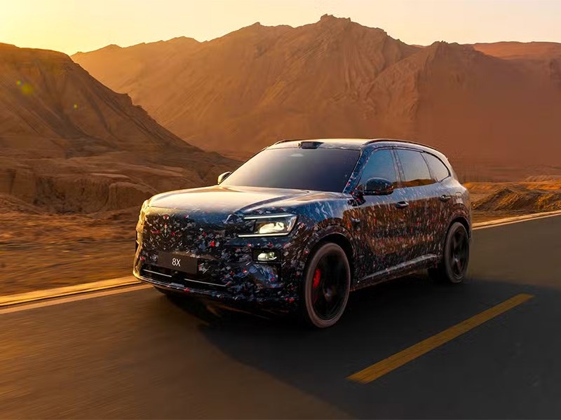 Zeekr показал новый кроссовер X8