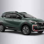 Nissan вывел на рынок новый 7-местный бюджетный кросс-вэн