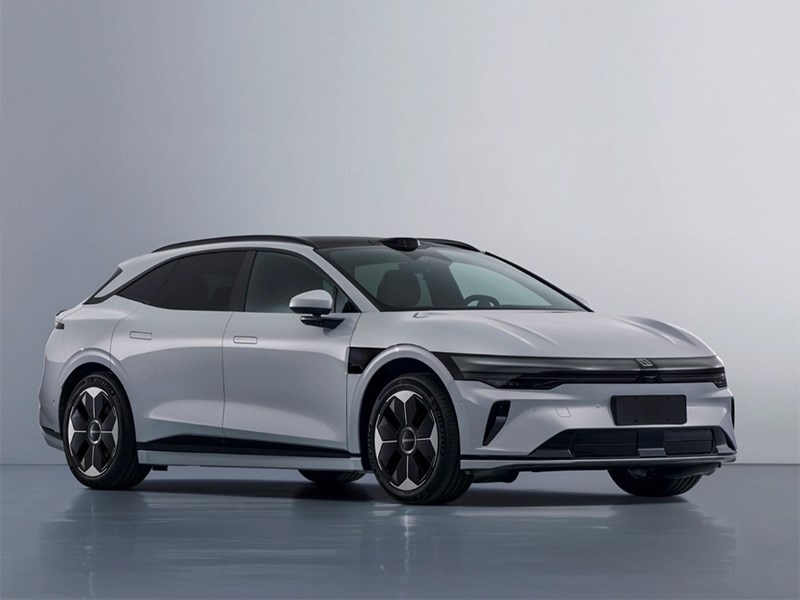 Zeekr готовит самую мощную версию 007