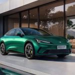 Arcfox выводит на рынок гибридный Alpha S5 с запасом хода 1450 км