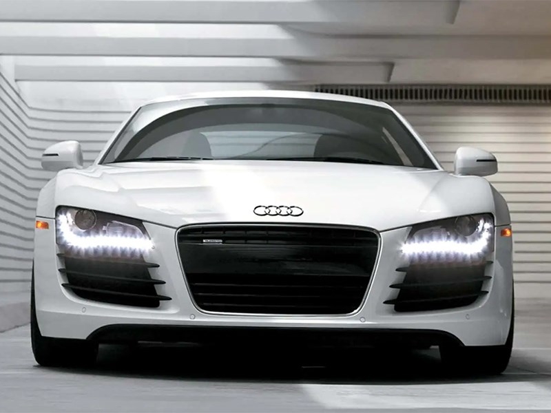 Audi допускает появление нового суперкара с ДВС. Но это будет не R8