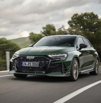 Audi представила лимитированную версию RS3 в честь юбилея 5-цилиндрового мотора