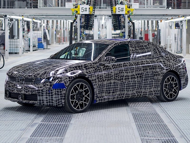 BMW случайно раскрыл модельный ряд 2027 года