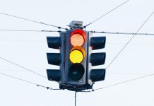 Большинство светофоров Москвы перейдет на интеллектуальное управление