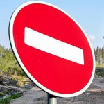 Перекрытия дорог соберут в единую базу. В России готовят публичный реестр ограничений движения