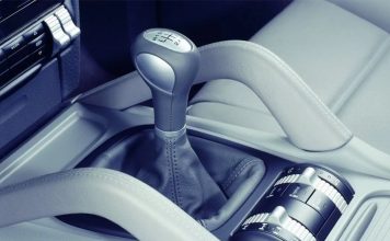 Porsche ищет способ спасти механику