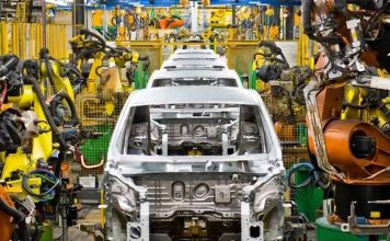 АвтоВАЗ планирует потратить много денег на развитие производства. Как это отразится на автомобилях?