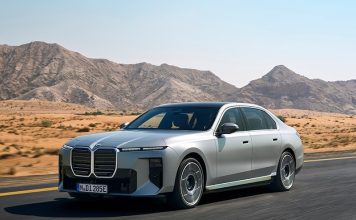 BMW представил обновленный седан 7-й серии