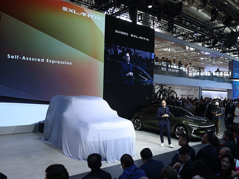 EXEED показал в Пекине универсал EXLANTIX ES GT и внедорожник EXLANTIX EX9