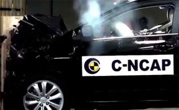 Китай ужесточает правила проверки безопасности электрокаров