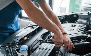 Пенсионерам предложили компенсировать расходы на ремонт автомобилей