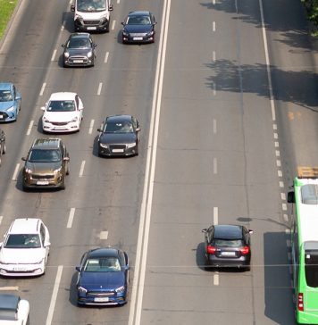 В России резко сократилось число водителей, использующих скрытые или подложные номера