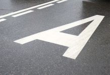 Выделенные полосы останутся закрытыми: Госдума отклонила инициативу для байкеров и инвалидов