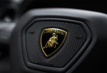 Lamborghini отказалась спешить с электромобилями и сделала ставку на гибриды