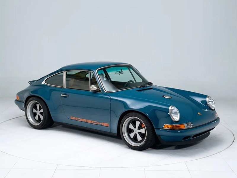 Рестомод Porsche 911 с доработками на 300 тыс. долларов выставят на аукцион