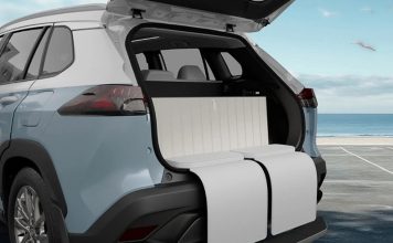 Toyota Corolla Cross получила опцию, как у Rolls-Royce Cullinan