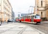 Московские автомобилисты выплатили более 100 млн рублей за задержки движения трамваев
