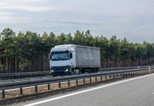Топливный дефицит ударил по грузоперевозкам. Перевозчики готовят повышение тарифов