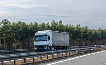 Топливный дефицит ударил по грузоперевозкам. Перевозчики готовят повышение тарифов