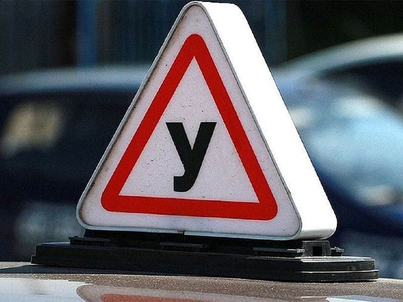 Топливный кризис начал разгонять цены в автошколах. Частные инструкторы уже повышают тарифы