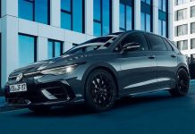 Volkswagen выпустил для Японии ограниченную спецверсию Golf R Black Edition II